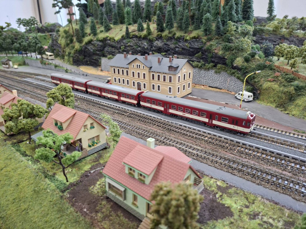 železniční modeláři dosp6.jpg